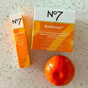 Set No7 Radiance+VitaminC Daily Brightening Moisturizer and Roll&Glow Eye Cream